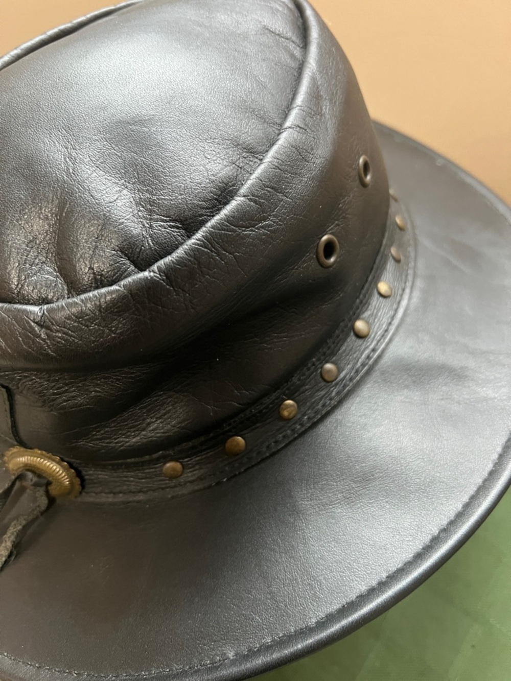 Men's Black Leather Outback Hat - Classic Ranch Style - Picture 3 of 15